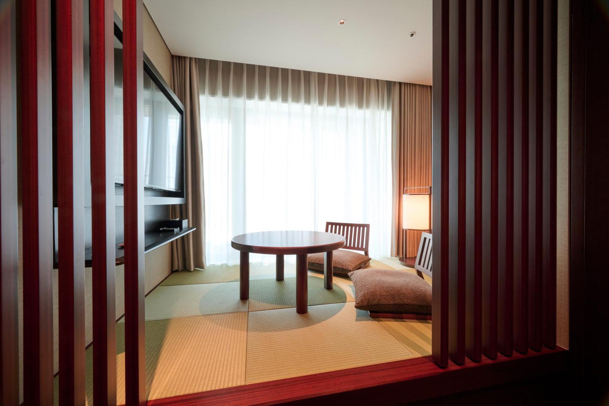 Marunouchi Hotel 5*